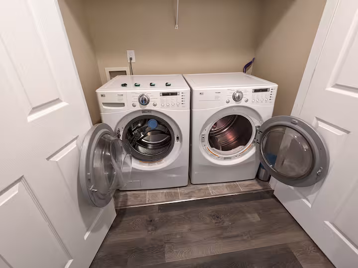 Laundry area image 1