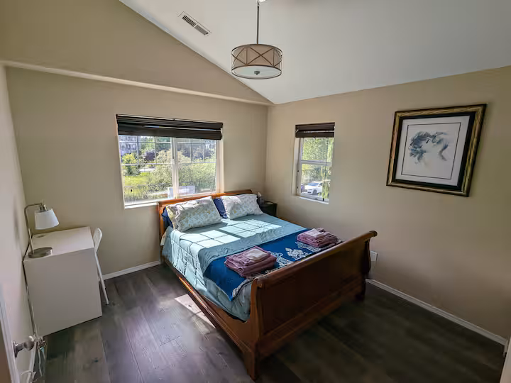 Bedroom 3 image 1