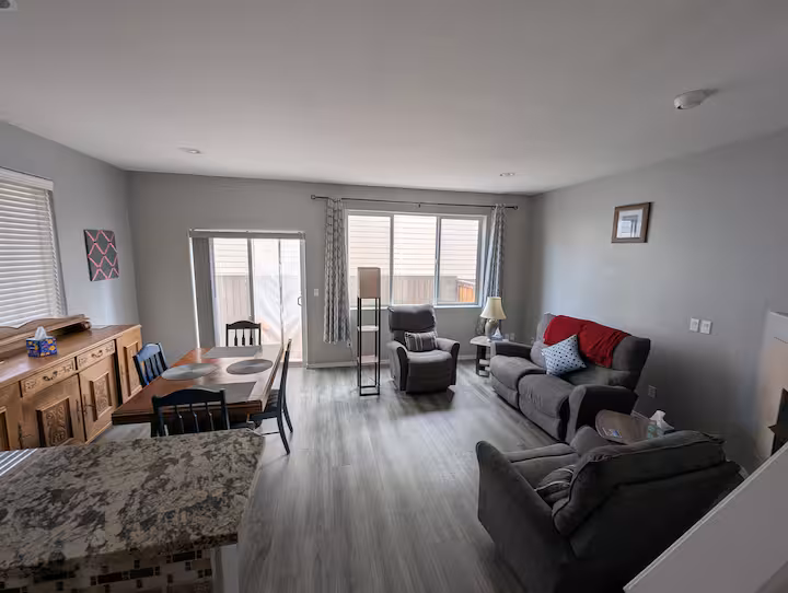 Living room image 1
